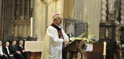 Mgr Philip Dickmans sélèbre la Toussaint à Diest