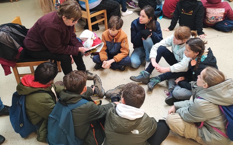 Een namiddag volop interactie (en dus ook geroezemoes): de opdrachten werden in 130 kleinere groepjes uitgevoerd.